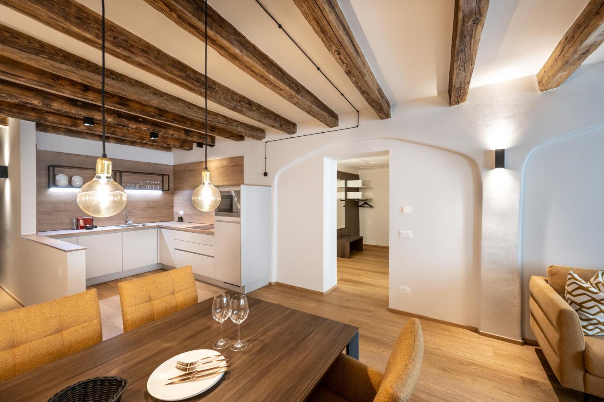 Odilia - Historic City Apartments - Center Of Brixen, Wlan And Brixencard Included Bagian luar foto